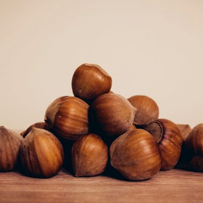 Hazelaar grootvruchtig, Corylus avelana 'Cosford' ( struikjes op eigen wortel)